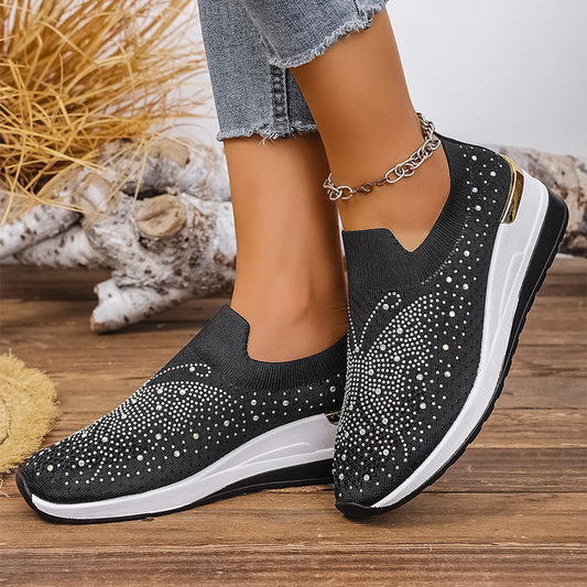 🌬️🏃♀️ Női strasszos pillangós slip-on sportcipő – Csillámló kényelem és könnyed viselet ✨🦋