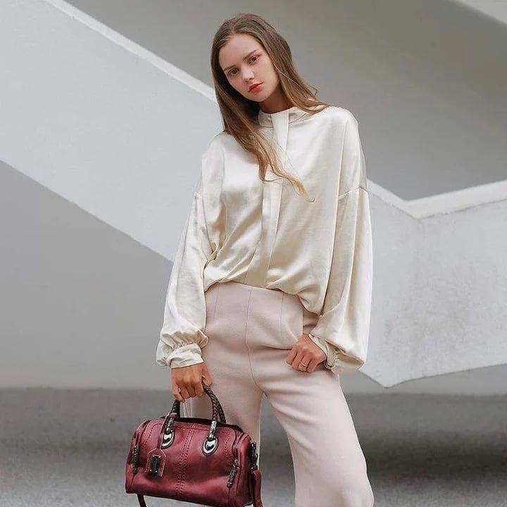 Nagy kapacitású női bőrtáska