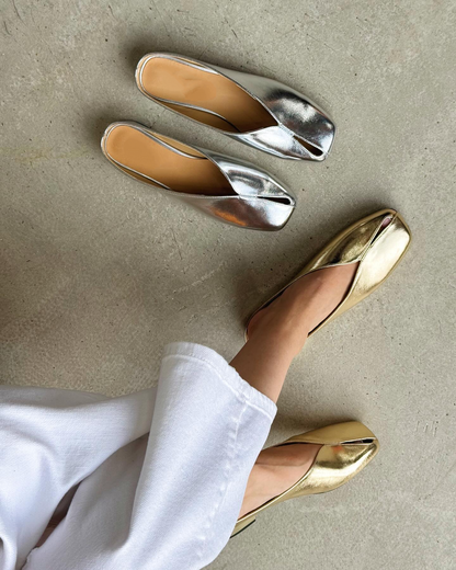 Nyári női szandál puha bőrből, lélegző és kényelmes