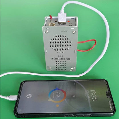 🔋 Kézzel működtethető vészhelyzeti áramforrás – zseblámpa, öngyújtó és külső akkumulátor (1000mAh)