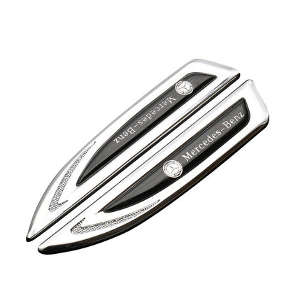 Univerzális autómatrica logóval, fém, személyre szabott (2 db)