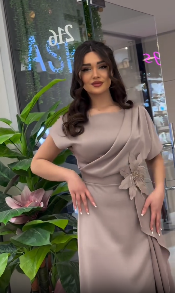 🌼Virágos, szexi mintás és temperamentumos női ruha