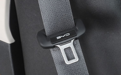 Védőhuzat az autó biztonsági övének csatjához🎉2 db🎉