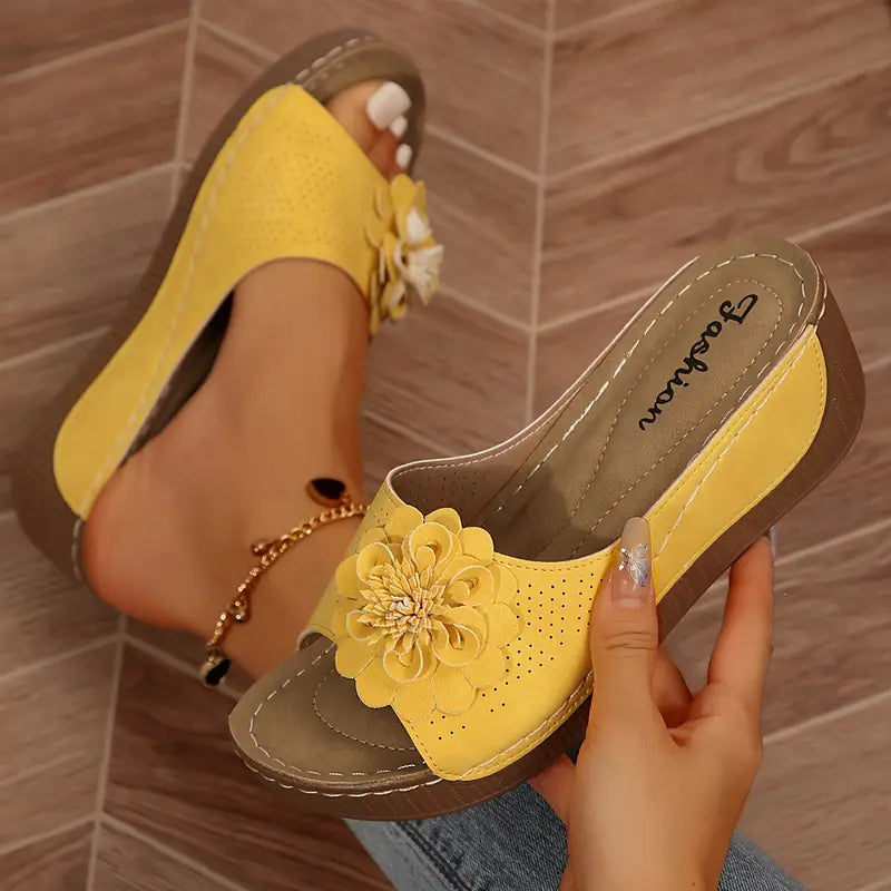 🔥 Utolsó nap 50% kedvezmény - Női virágos szandál