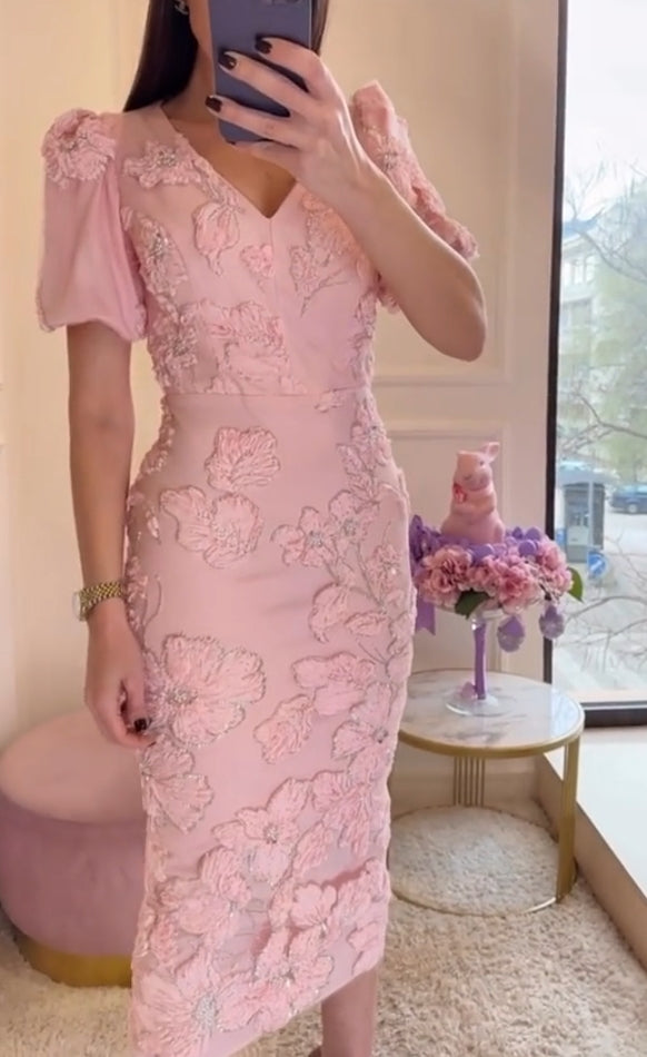 Nyári elegáns női hímzett, strasszos virágmintás ruha