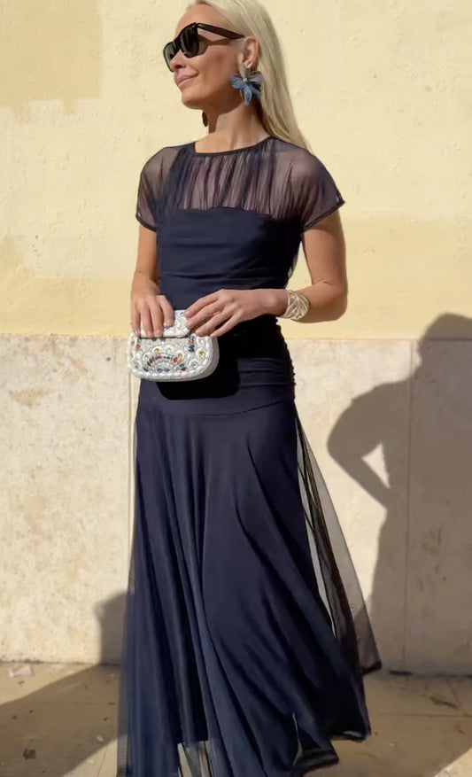 Női lezser sifon ruha kerek nyakkal és varrással