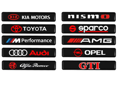 Forró akció ✨50% kedvezmény ✨Stílusos, hangulatos LED lámpa logóval az autó középső hűtőrácsára