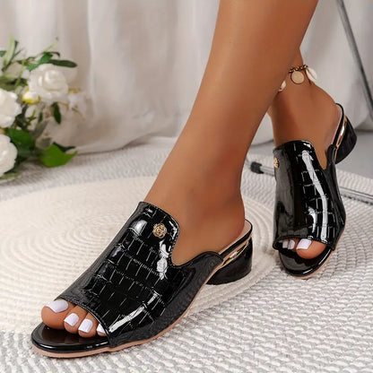 😍Utolsó nap 50% kedvezménnyel😍 - Divatos női ortopéd bőr szandál nyitott orrokkal és vastag sarokkal