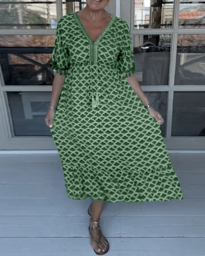 🔥V-nyakú, bojt szélű ujjú, nyomott midi ruha