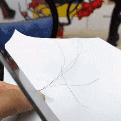 Egy vágás a csontból! Német éles kés könnyen eltávolítja a csontokat.