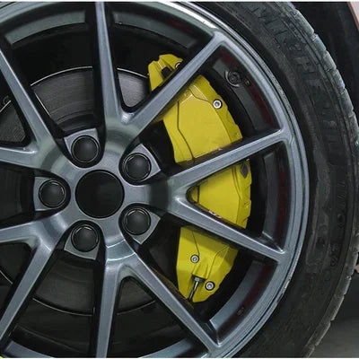 Egyedi gyártású keréknyereg-burkolatok