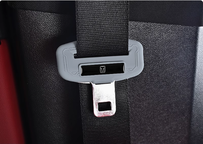 Védőhuzat az autó biztonsági övének csatjához🎉2 db🎉