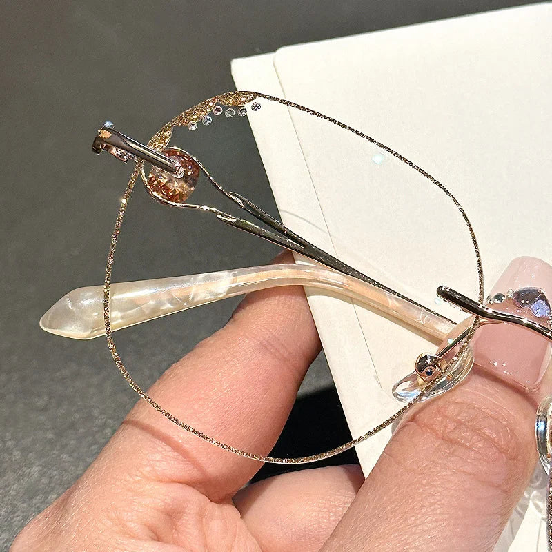 NŐI TÜKRÖZÉSMENTES GYÉMÁNT KERETES SZEMÜVEGEK, AMELY VÉDELEM A KÉK FÉNY ELLEN