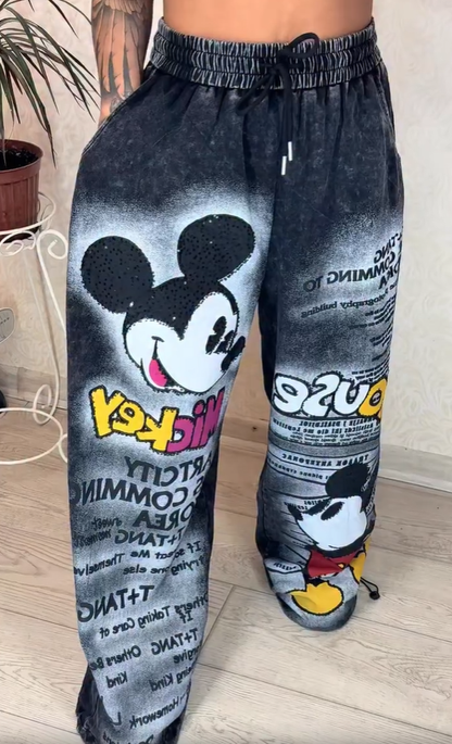 Divatos, bő szárú farmer élénk tégla színben