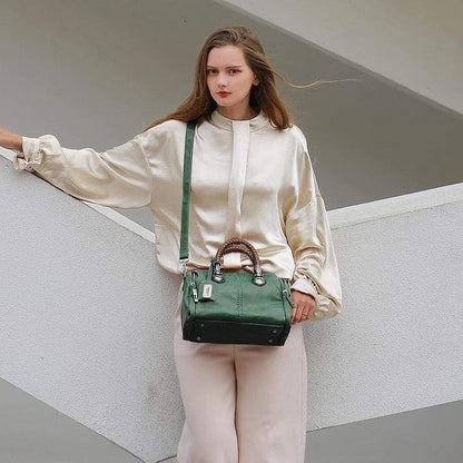 Nagy kapacitású női bőrtáska