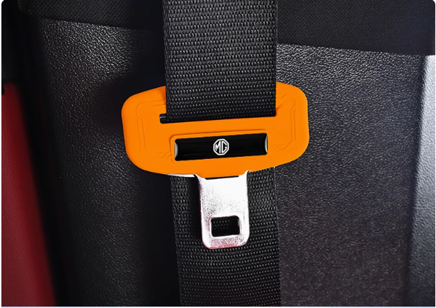 Védőhuzat az autó biztonsági övének csatjához🎉2 db🎉