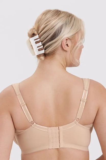 Triumph - (3 db-os) Egyszerű, teljes kosaras push-up melltartó