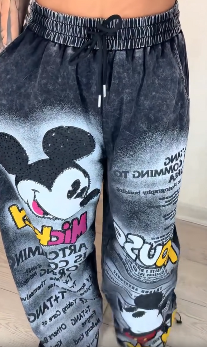 Divatos, bő szárú farmer élénk tégla színben