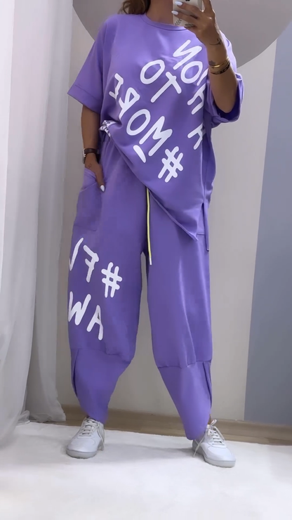 Lezser kétrészes nyomtatott öltöny kerek nyakkivágással