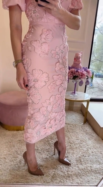 Nyári elegáns női hímzett, strasszos virágmintás ruha