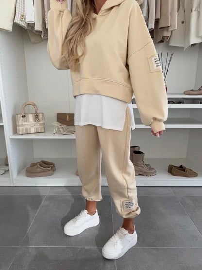 Kényelmes, kétrészes pamut öltöny