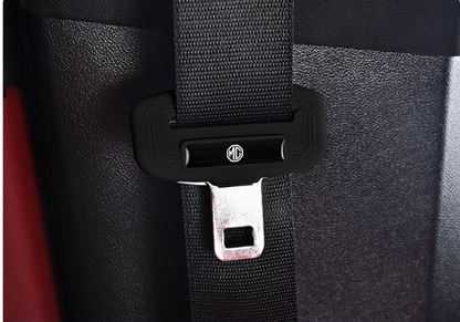 Védőhuzat az autó biztonsági övének csatjához🎉2 db🎉