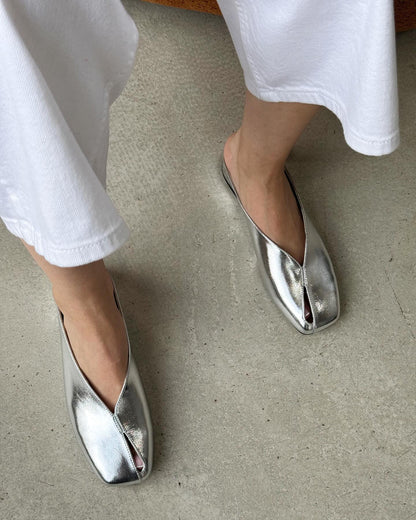 Nyári női szandál puha bőrből, lélegző és kényelmes