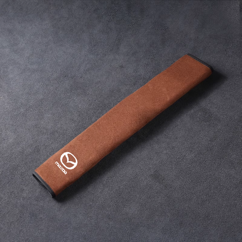 Selyemleather biztonsági övhuzat - nyakvédelemmel és logós opcióval