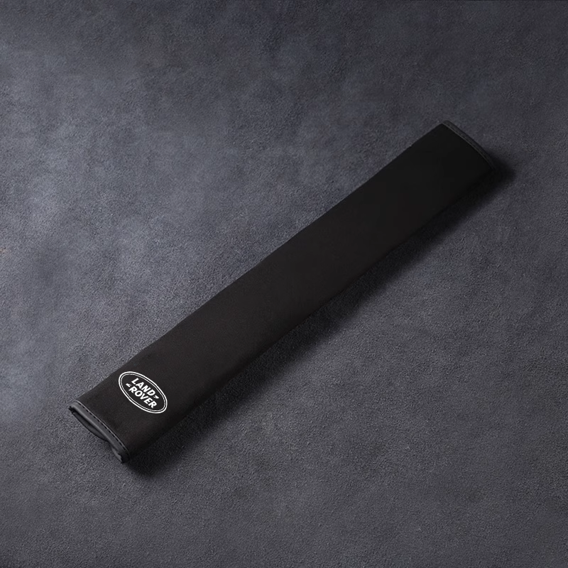 Selyemleather biztonsági övhuzat - nyakvédelemmel és logós opcióval