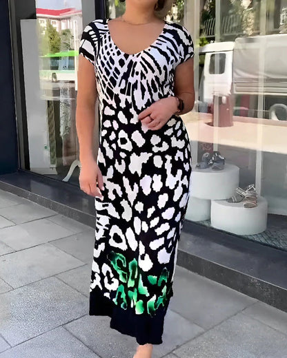 Rövid ujjú szoknya mintával a mindennapi viselethez