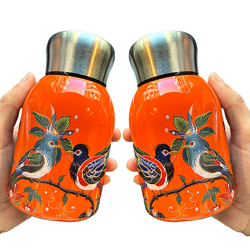 Stílusos és hordozható szigetelt vizes palack