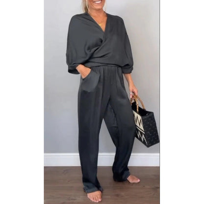 💞💞 Női kétrészes szett, V-nyakú felsővel és nadrággal