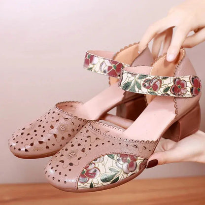 Kényelmes női vintage stílusú szandálok