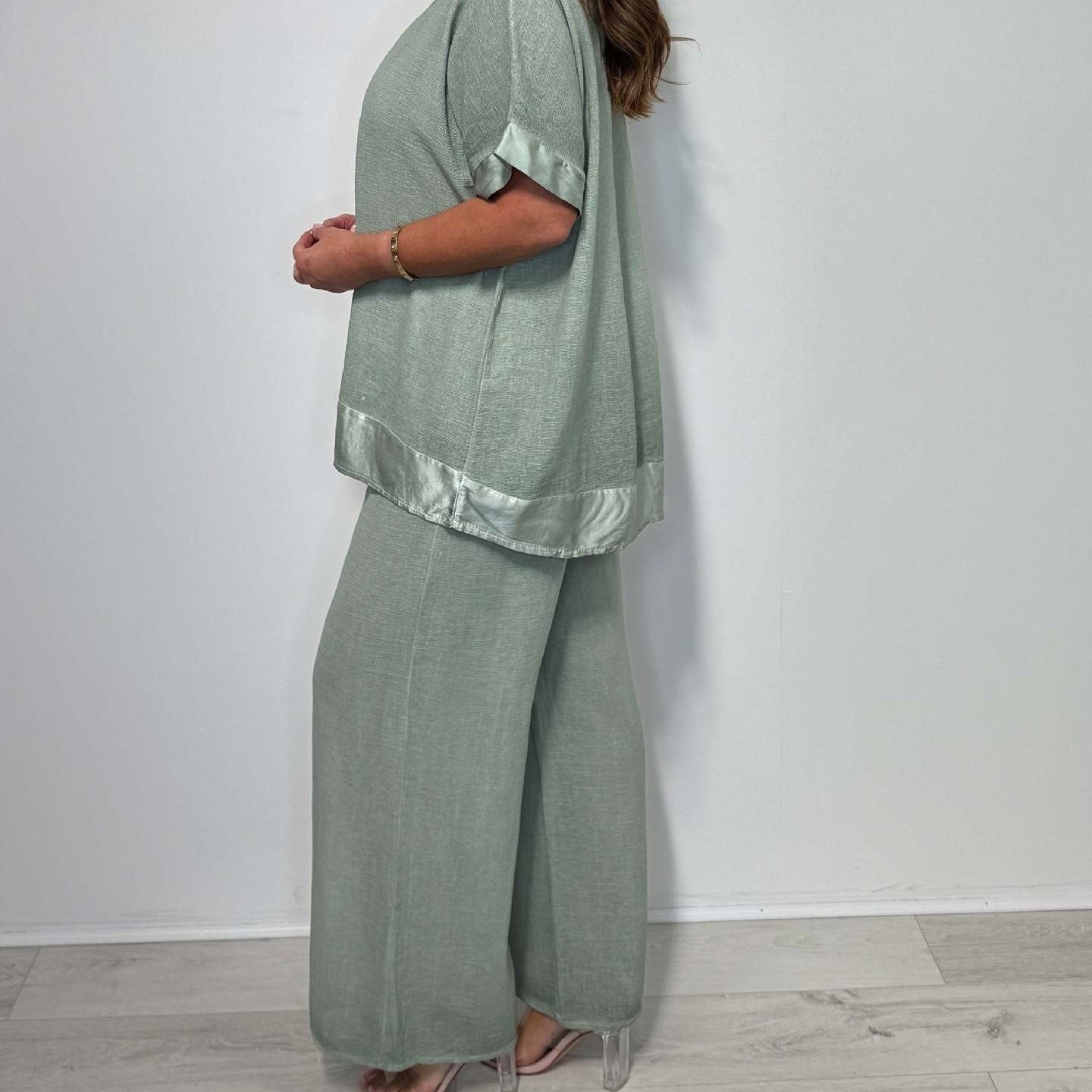 🌷💗Laza, kétrészes szett V-nyakkal