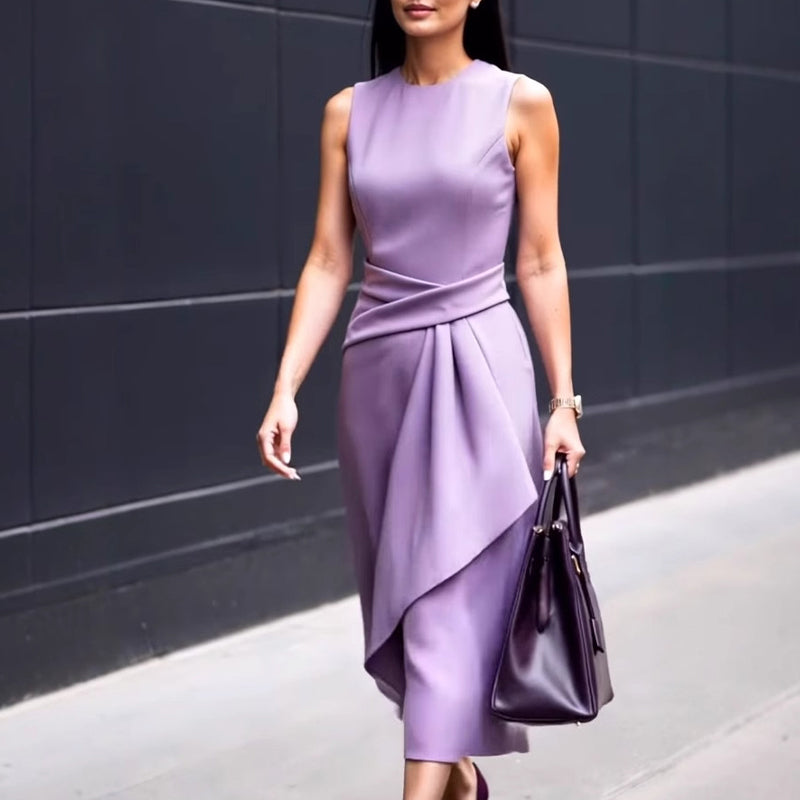 Női ruha kerek nyakkivágással