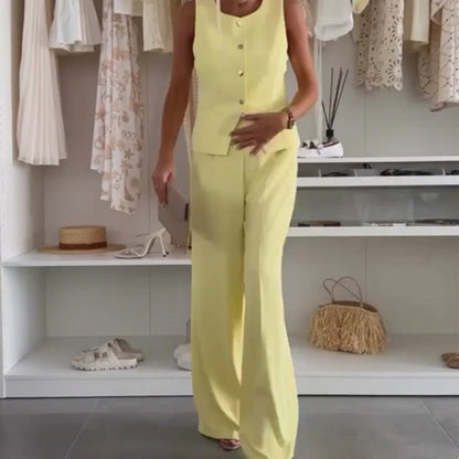 Női ujjatlan felső és hosszú nadrág