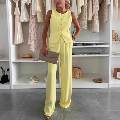 Női ujjatlan felső és hosszú nadrág