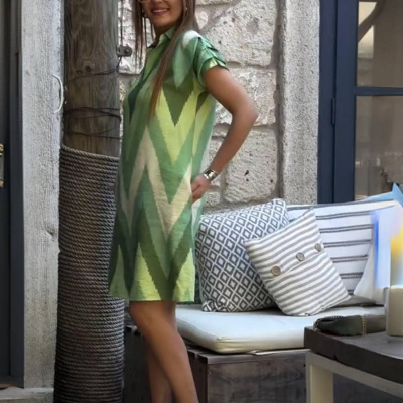 Bájos női mintás ruhák laza szabással