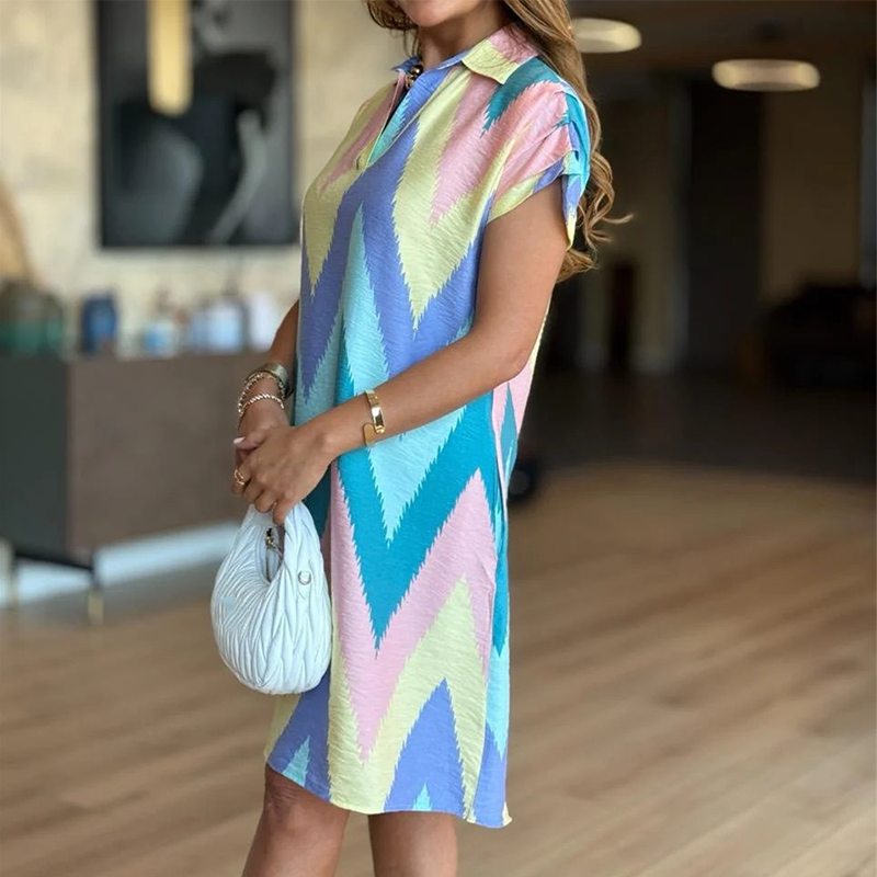 Bájos női mintás ruhák laza szabással