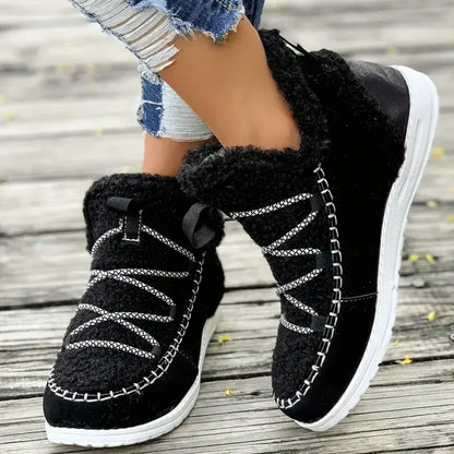 Női kényelmes, félvádrájú csizma